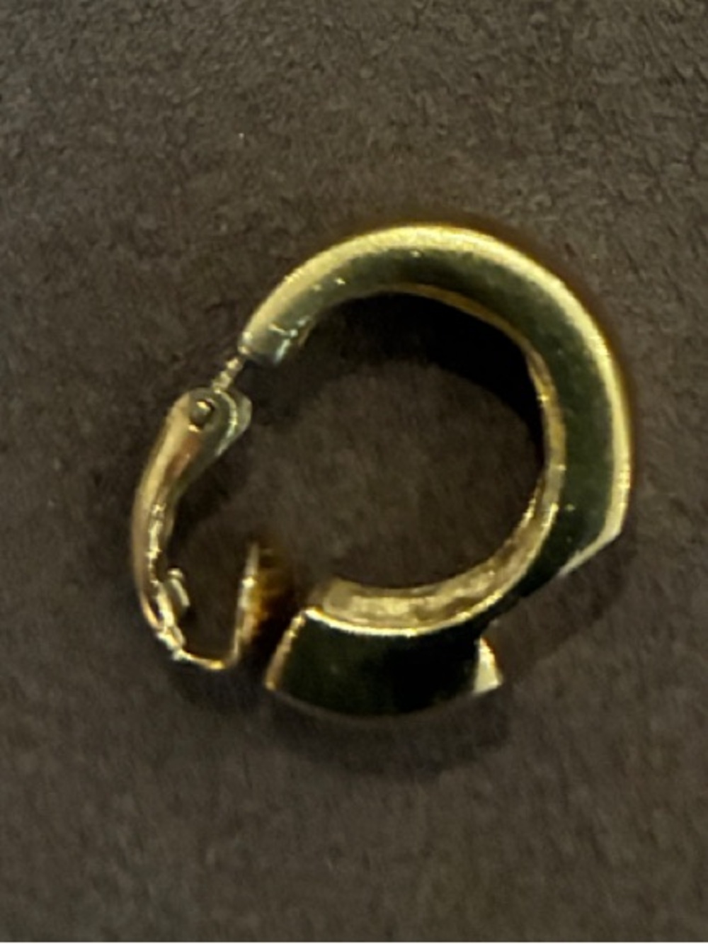Givenchy Gold Hoop Earring - Single Chunky Huggie👝